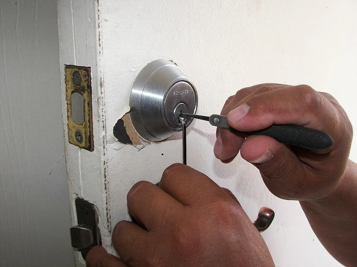 Cerrajero profesional en Rincón de Emilio 24hs